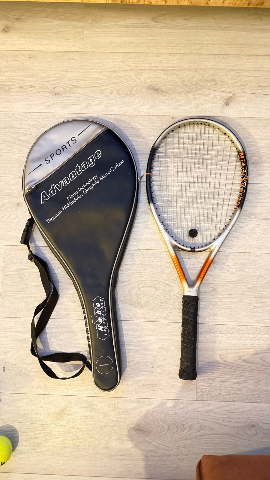Advantage Tennis racket with case, Overige merken, Gebruikt, L4, Ophalen of Verzenden