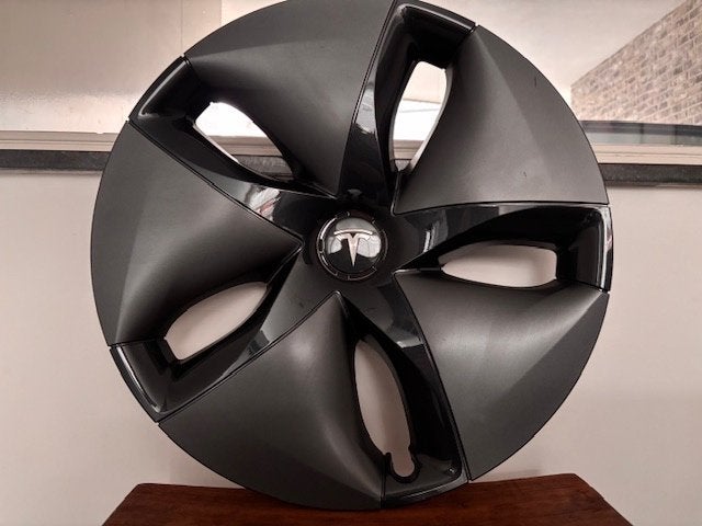 Tesla model 3 originele wheel covers, Ophalen, Nieuw