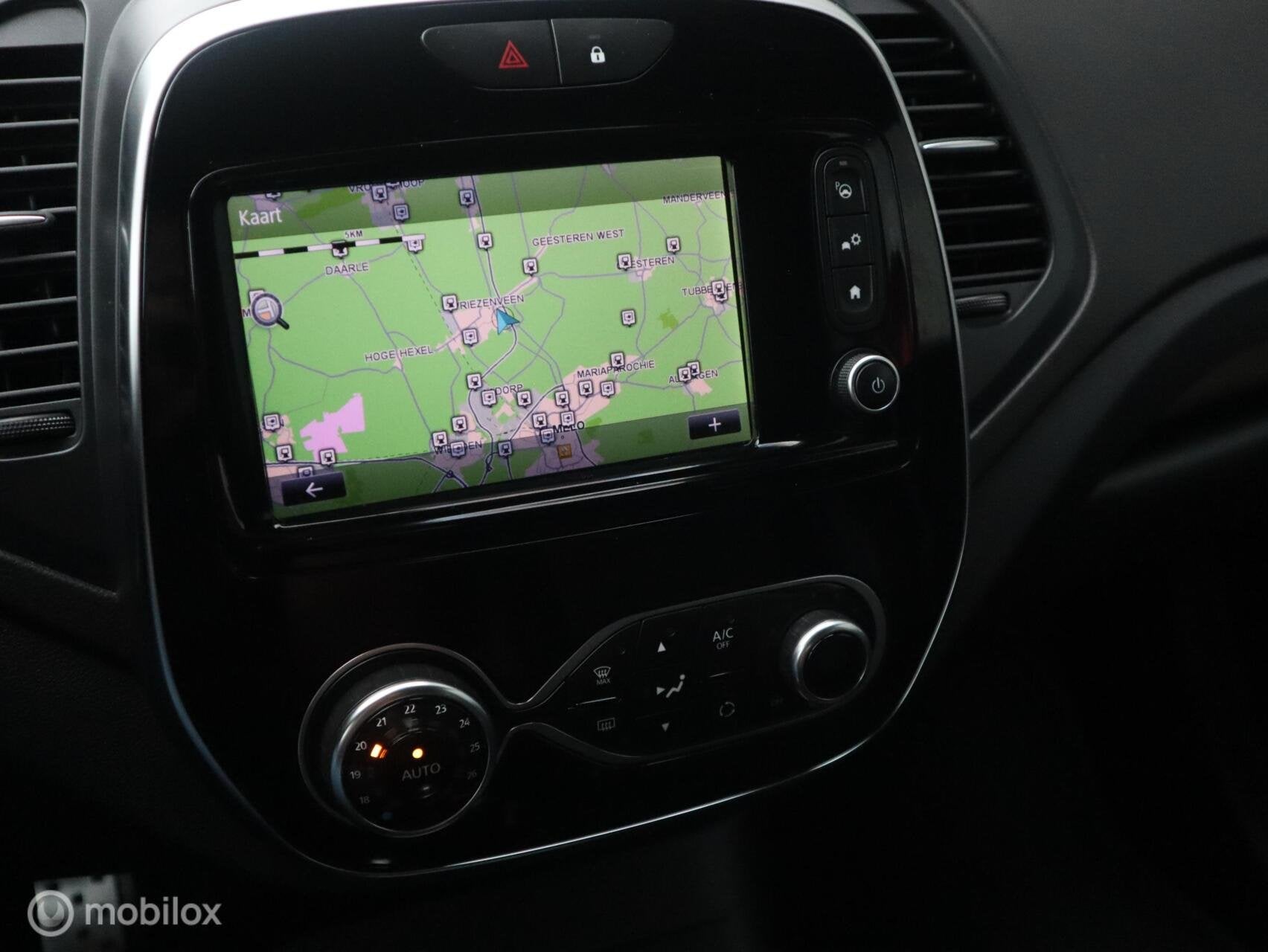 Renault Captur 0.9 TCe Edition One Navigatie|Leer|Stoelverwa, Auto's, Voorwielaandrijving, 898 cc, Gebruikt, 620 kg