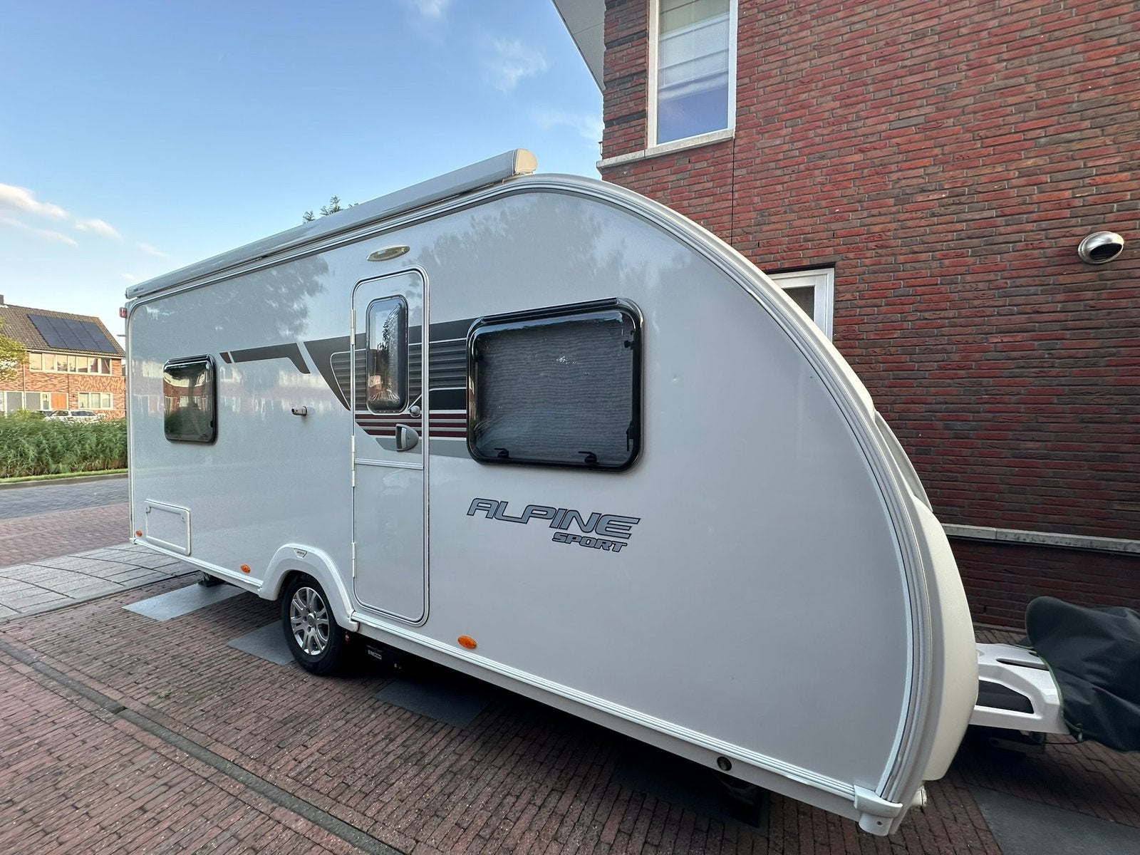 Sprite Alpine Sport 470 CF, Luifel, Treinzit, Particulier, Vast bed