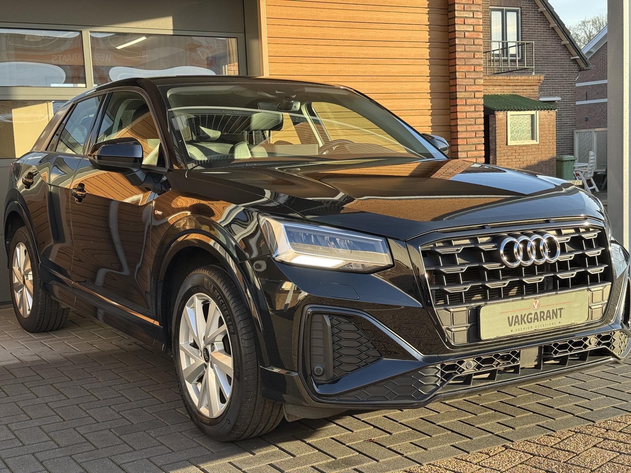 Audi Q2 35 TFSI S-line,Cam,Carpl,Navi,Cruise,Leer, 4 cilinders, 150 pk, Zwart, Leder