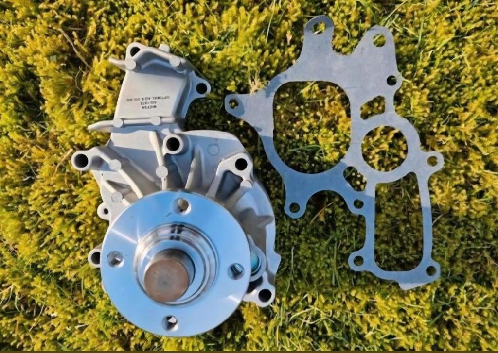 Nieuwe waterpomp Toyota Landcruiser, Auto-onderdelen, Motor en Toebehoren, Ophalen of Verzenden, Nieuw, Toyota
