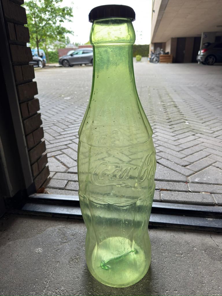 Vintage Coca-Cola Reclamefles / Spaarpot 60 cm, Ophalen, Zo goed als nieuw, Overige kleuren