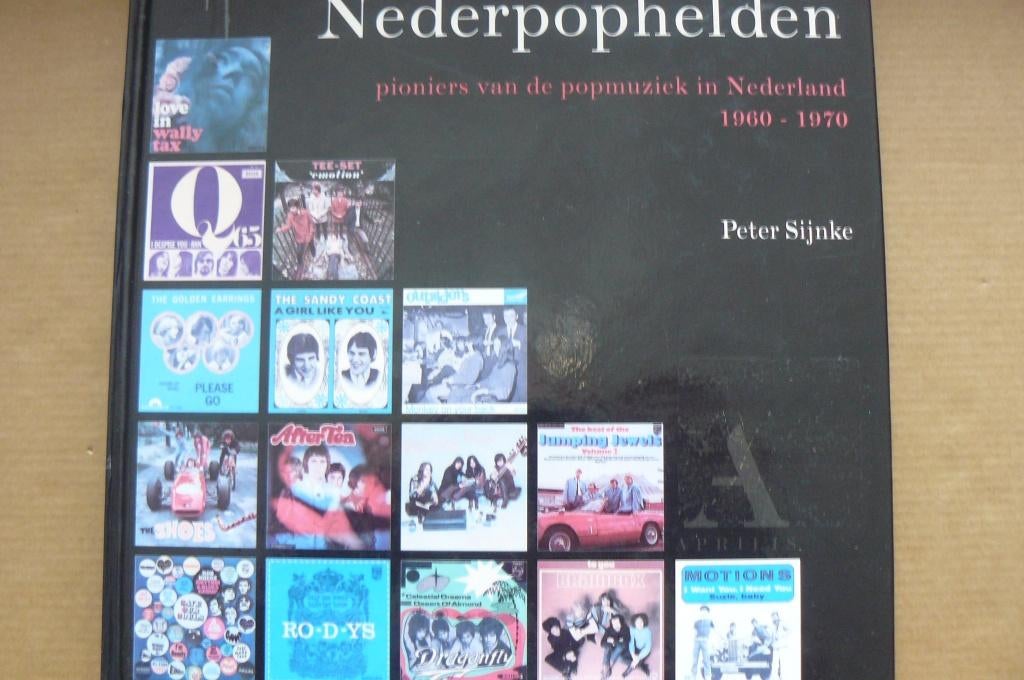 NEDERPOP / popmuziek in Nederland 1960 - 1970 / Peter Sijnke, Boeken, Ophalen of Verzenden, Gelezen