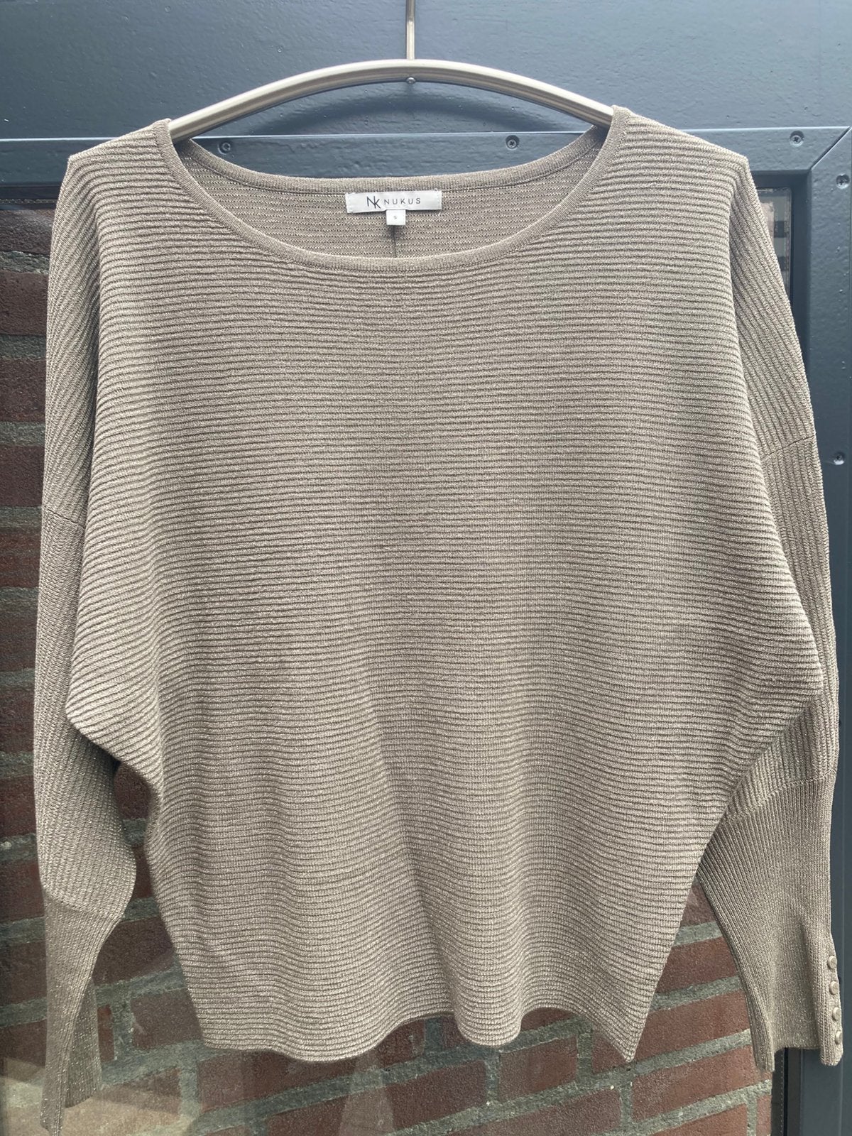 Nukus trui maat S, Kleding | Dames, Truien en Vesten, Ophalen of Verzenden, Zo goed als nieuw, Maat 36 (S), Beige