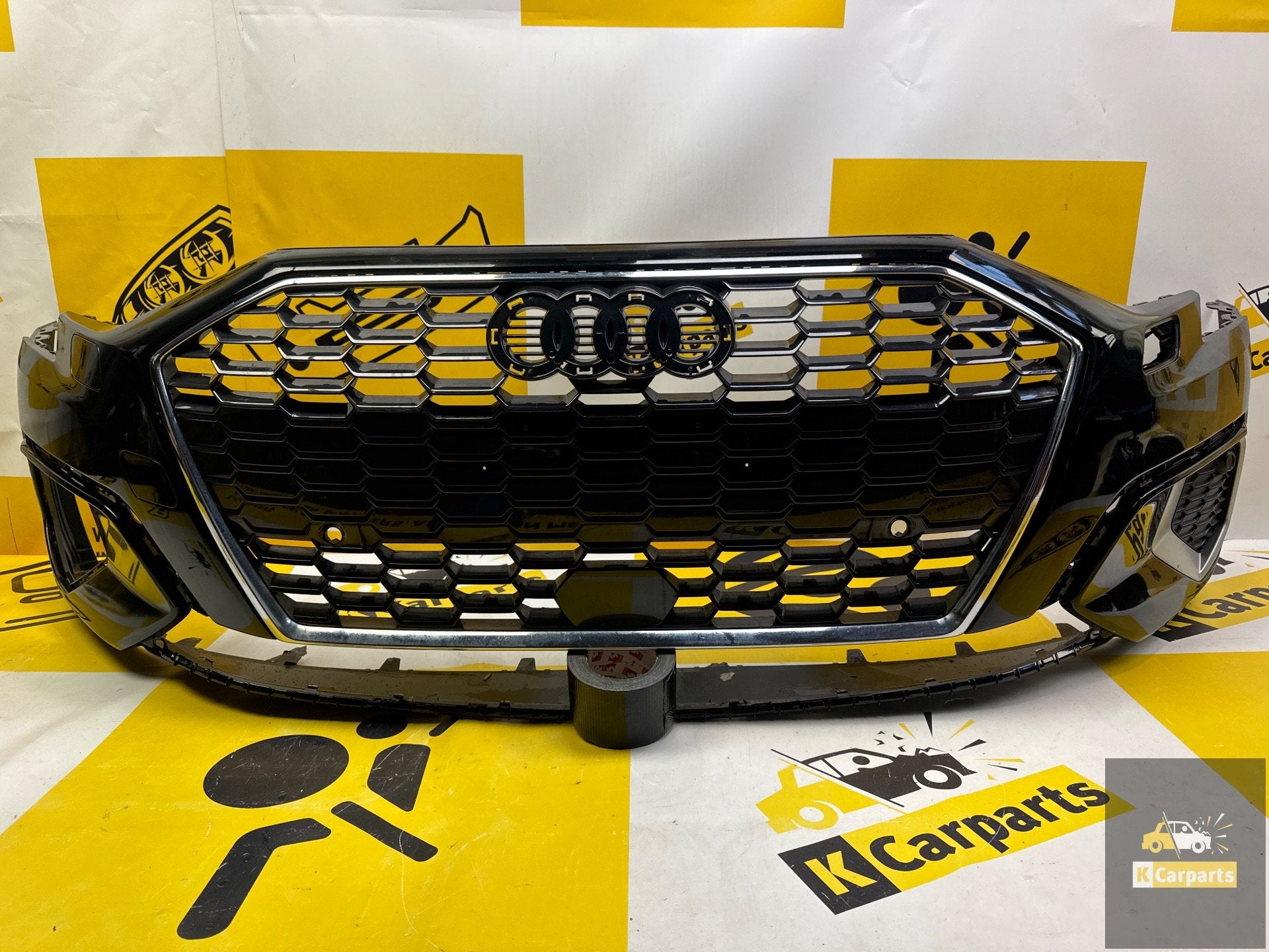 Audi A3 8Y voorbumper KLS ORIGINEEL 8Y0807437, Gebruikt, Voor, AUDI AG, Auto-Union-Strasse 1
85045  Ingolstadt, DE