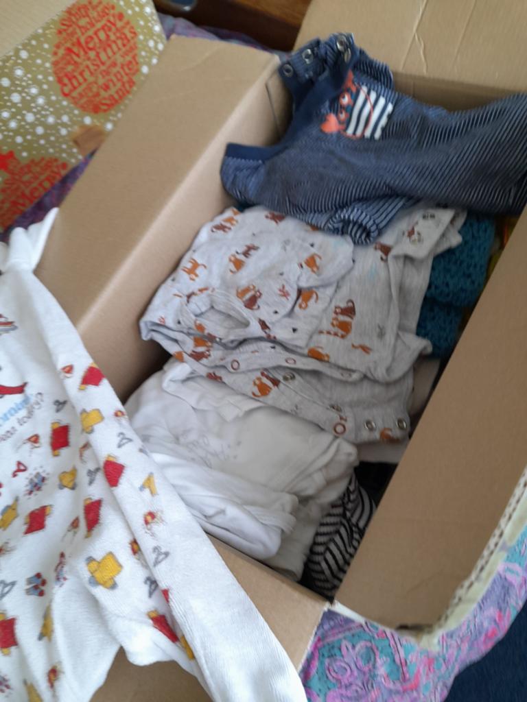 Box vol babykleertjes, Kinderen en Baby's, Ophalen, Gebruikt, Overige maten