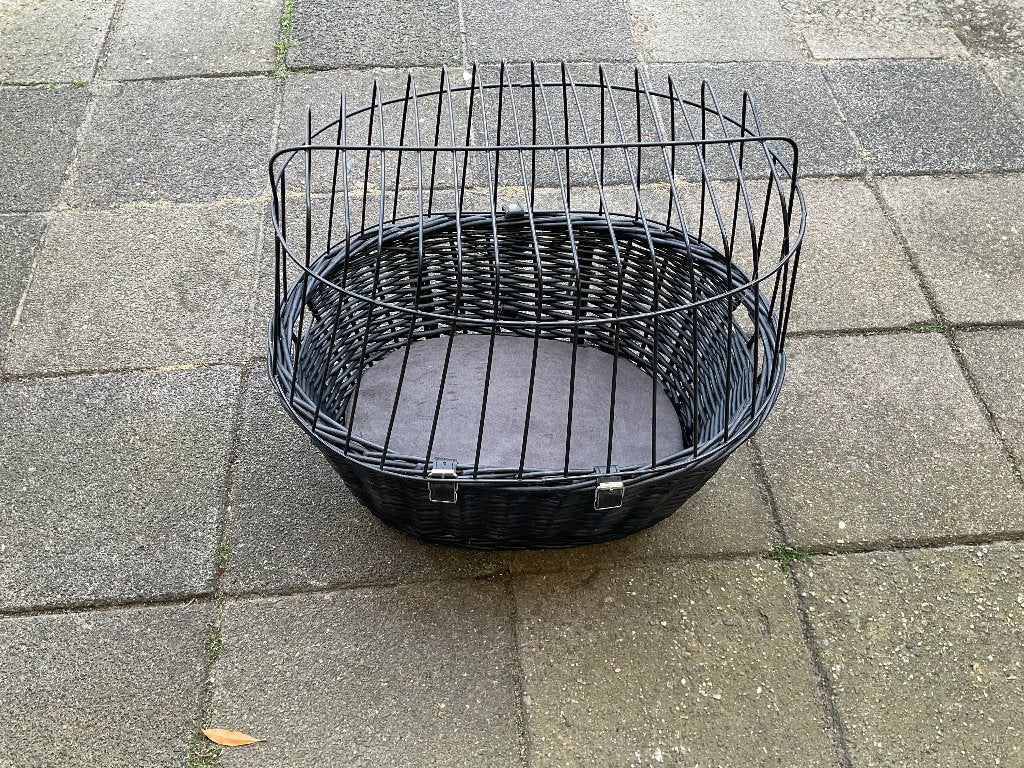 Hondenmand, Ophalen, Zo goed als nieuw, Riet