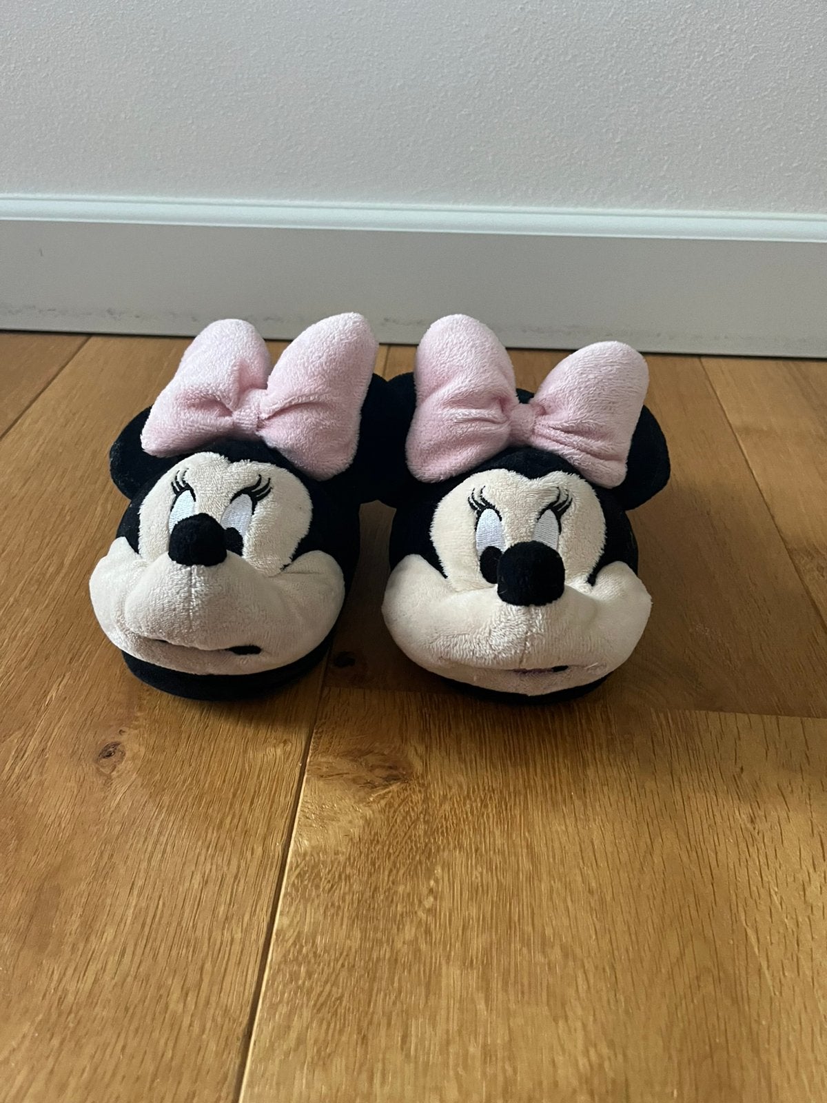 C&A Minnie Mouse sloffen, Overige typen, Nieuw, Verzenden, Meisje