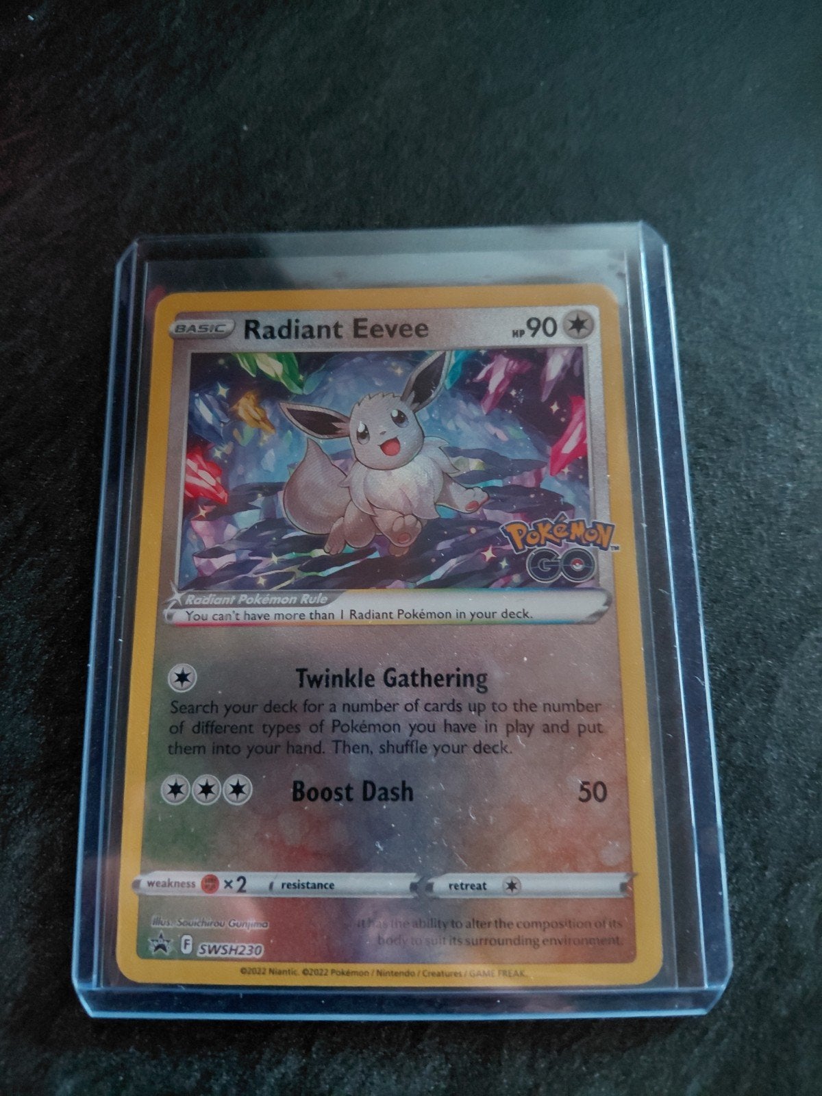 Radiant Eevee Reverse - kaart SWSH230 (nm), Ophalen of Verzenden, Nieuw, Losse kaart, Foil