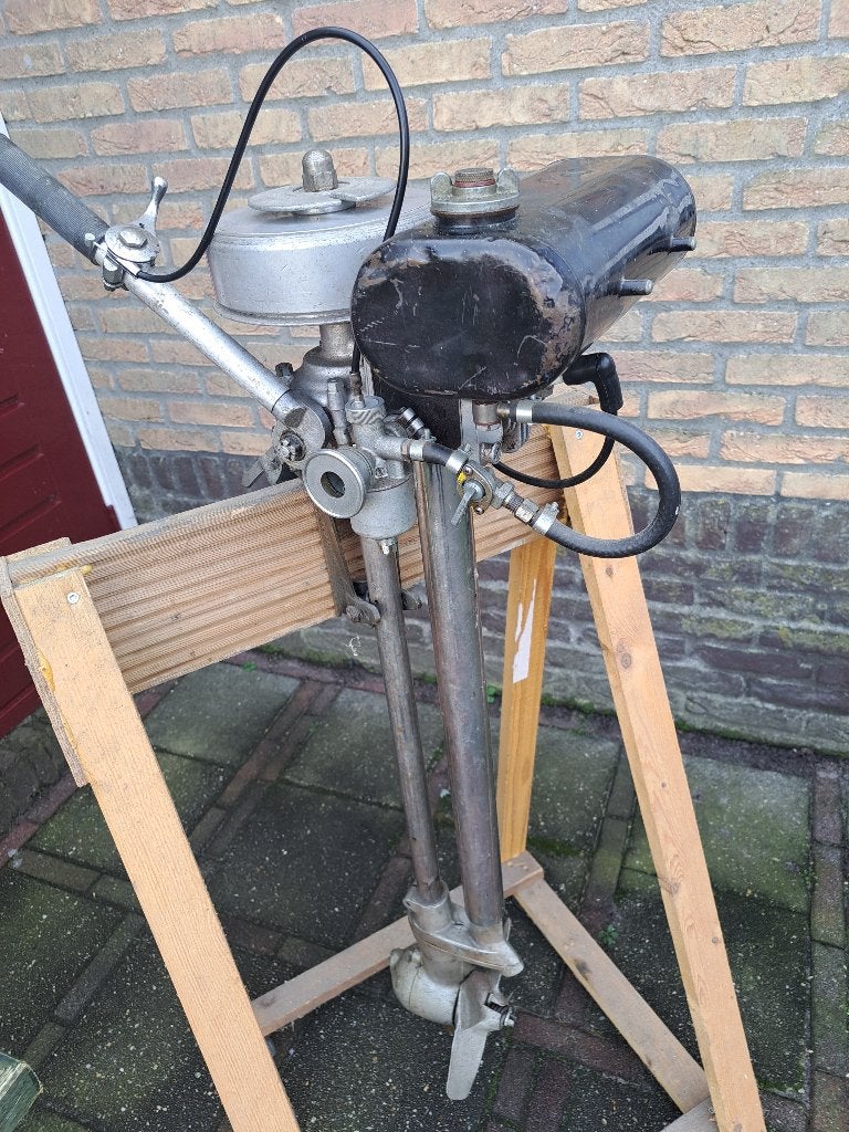 British Seagull buitenboordmotor, Ophalen, Gebruikt, Motor en Techniek