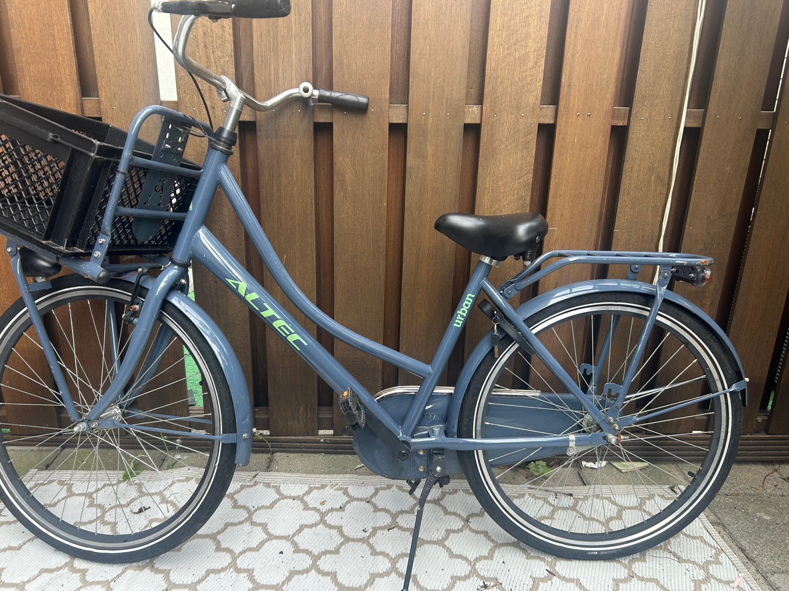 Fiets Altec 26 inch, Ophalen, Zo goed als nieuw, Schijfrem, 26 inch of meer