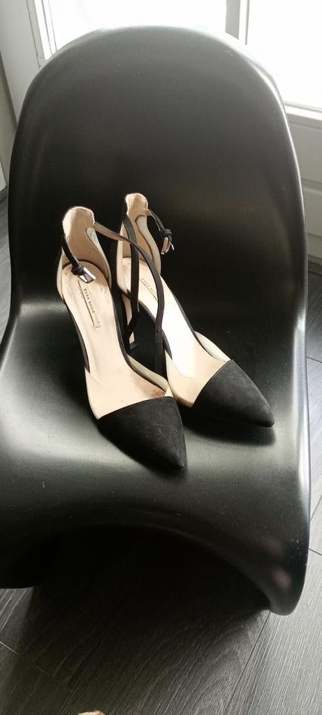Zara pumps maat 36 zwart hoge hak, Kleding | Dames, Pumps, Ophalen of Verzenden, Gedragen, Zara