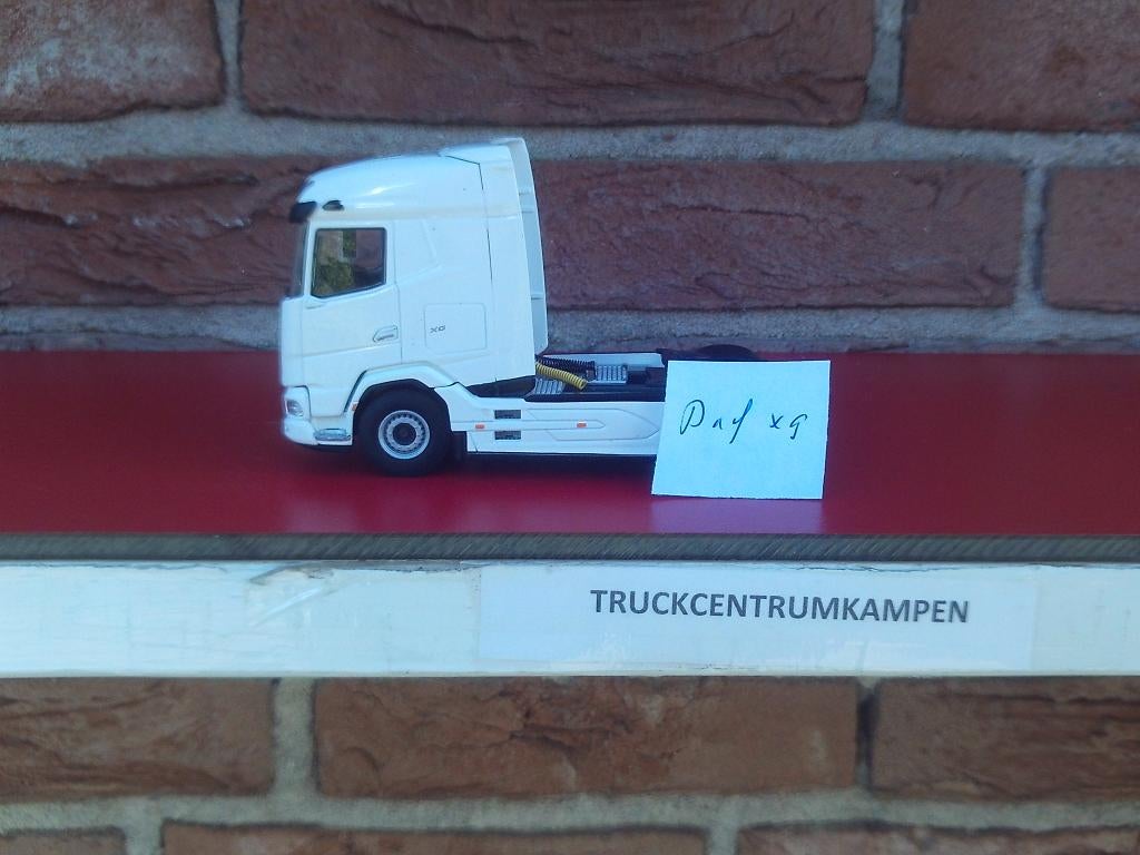 WSI  Daf  XG  witte  lijn., Hobby en Vrije tijd, Modelauto's | 1:50, Ophalen of Verzenden, Nieuw, Bus of Vrachtwagen, Wsi
