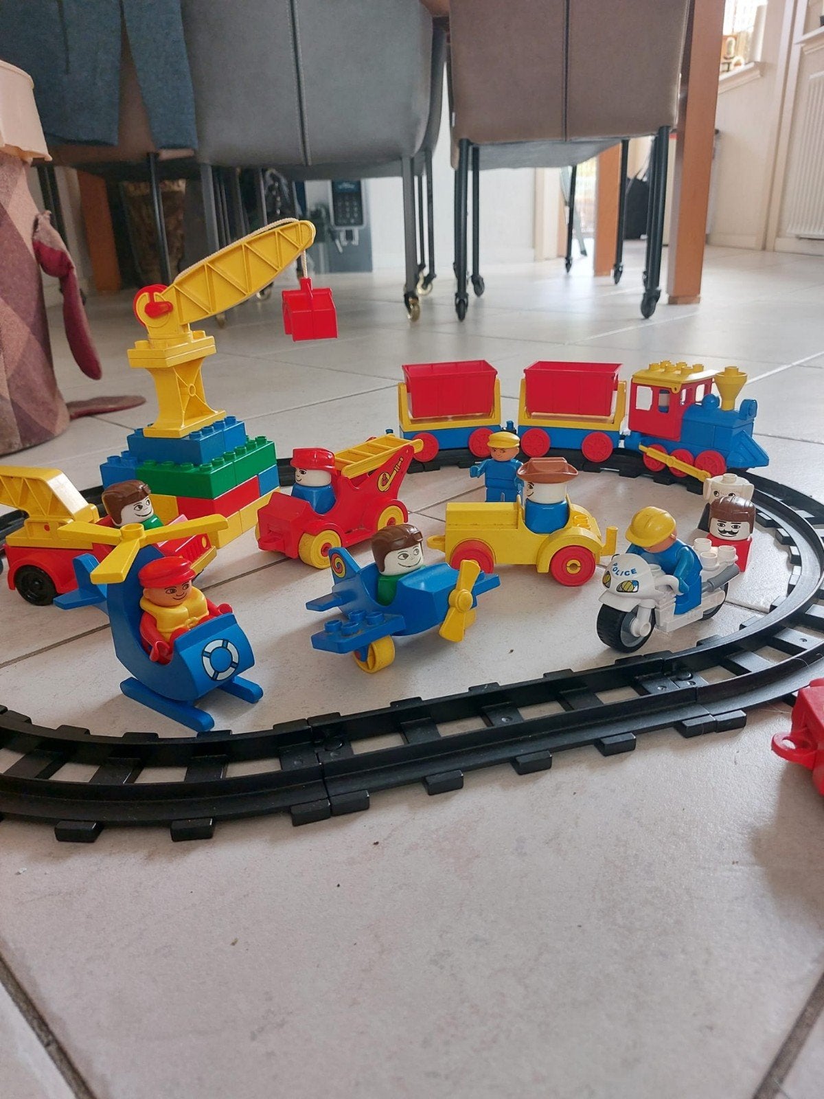 Grote Duplo collectie met treinbaan en diverse voertuigen, Gebruikt, Ophalen of Verzenden, Duplo, Inclusief minifiguren