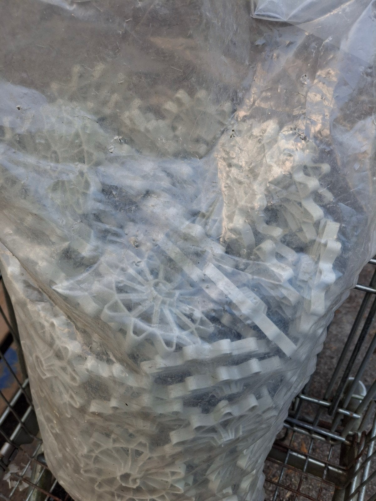 Grote zak met witte plastic afstandhouders/rozetjes, Doe-het-zelf en Verbouw, Ophalen of Verzenden, Nieuw