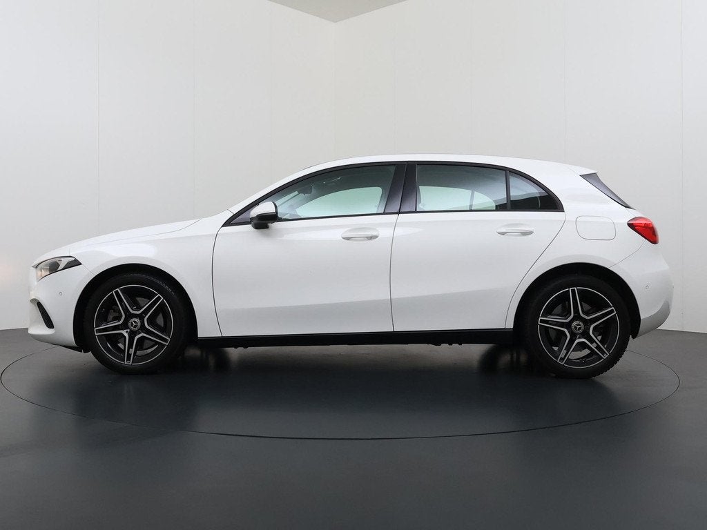Mercedes-Benz A-klasse 250 e Limited | 18" AMG Velgen | Navi, Stof, Gebruikt, 4 cilinders, 16 kWh