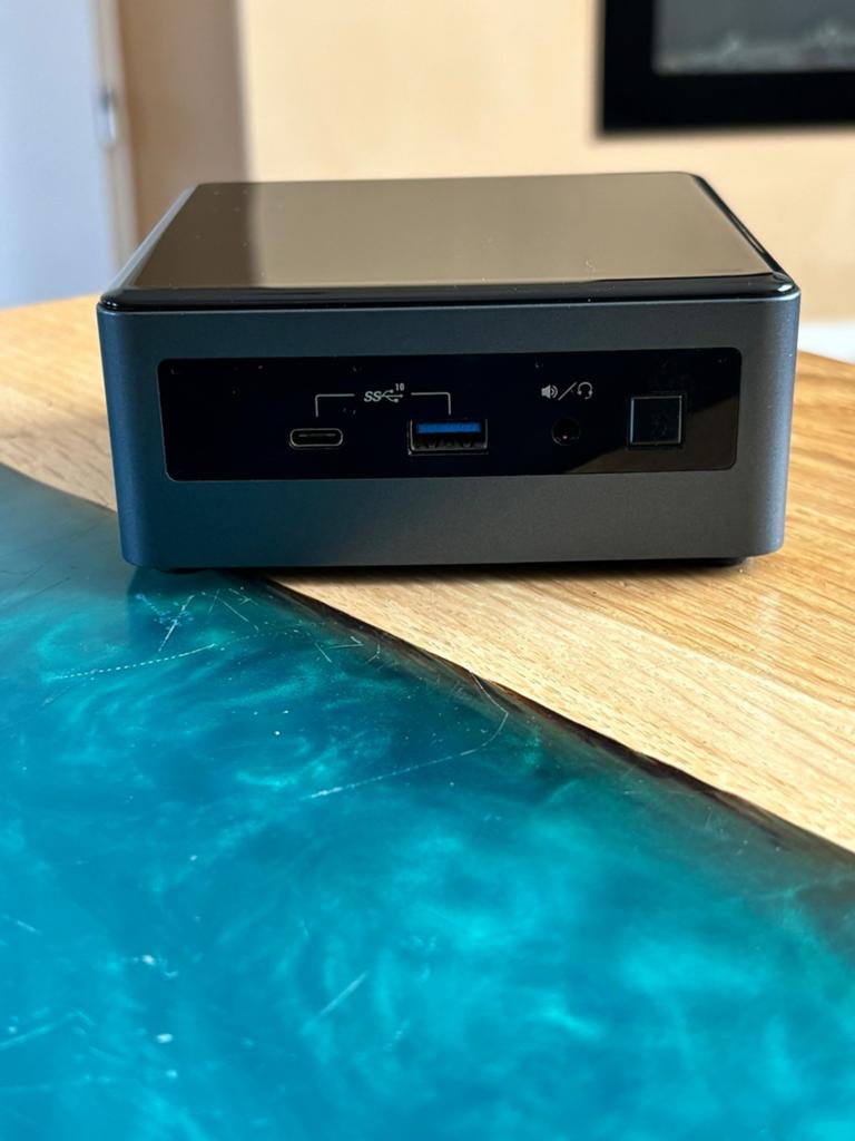 Intel NUC10FNH2 i7 10e| Windows 11 Pro | Mini PC | 16gb |, Computers en Software, Ophalen of Verzenden, Zo goed als nieuw