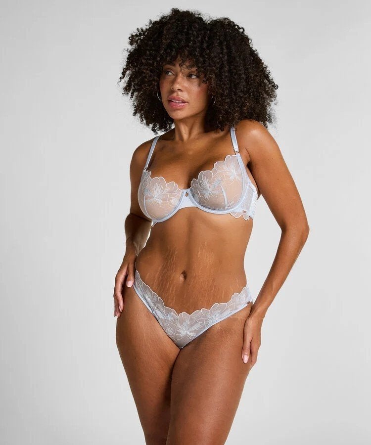 Hunkemöller Brazilian Emilia Blauw maat S tm XL (362), Hunkemöller, Ophalen of Verzenden, Overige kleuren, Slip