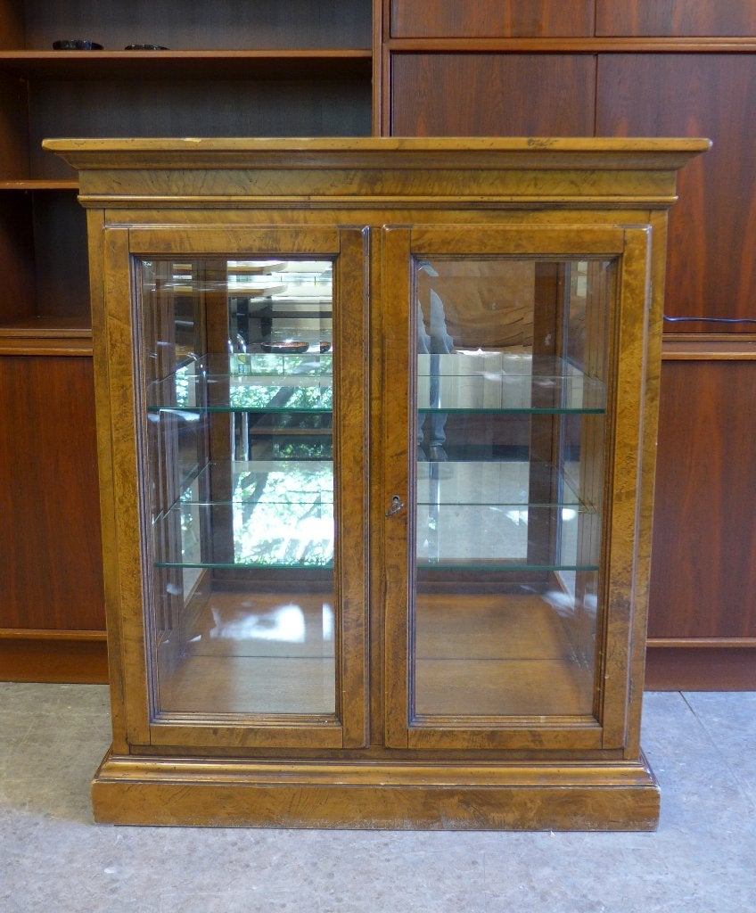 Foto 11 van Prachtige vintage werkbank toonbank  ladekast