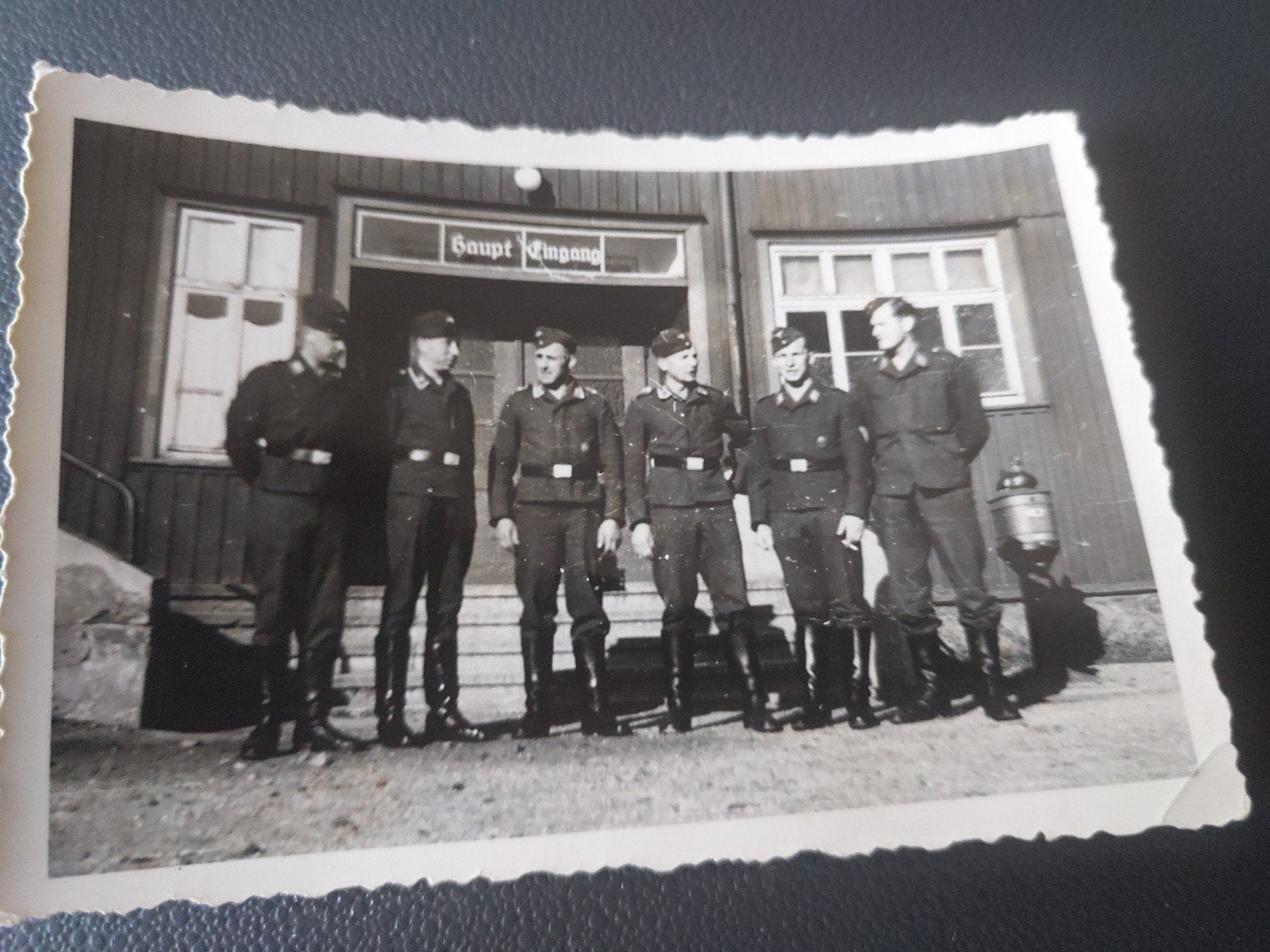 wo2foto Duitse soldaten lw schuitje top nr2
verzendkosten €1, Verzamelen, Ophalen of Verzenden, Duitsland, Foto of Poster