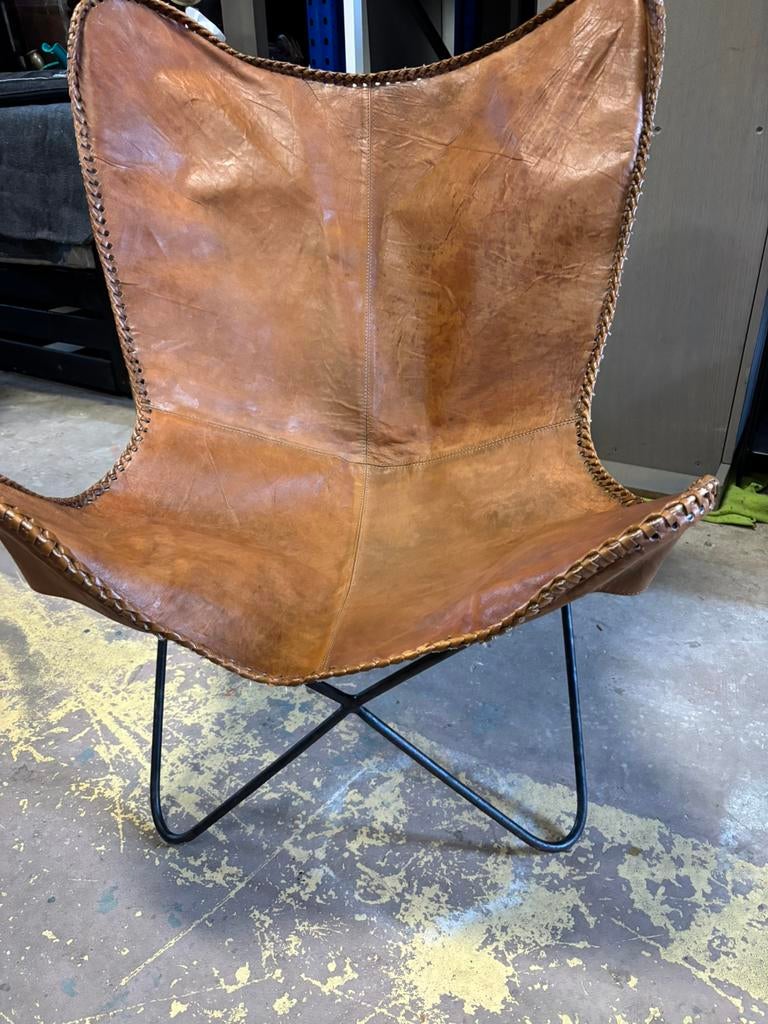 Lederen vlinderstoel - 70x70x40H, 1025xe, Ophalen of Verzenden, Zo goed als nieuw, Re