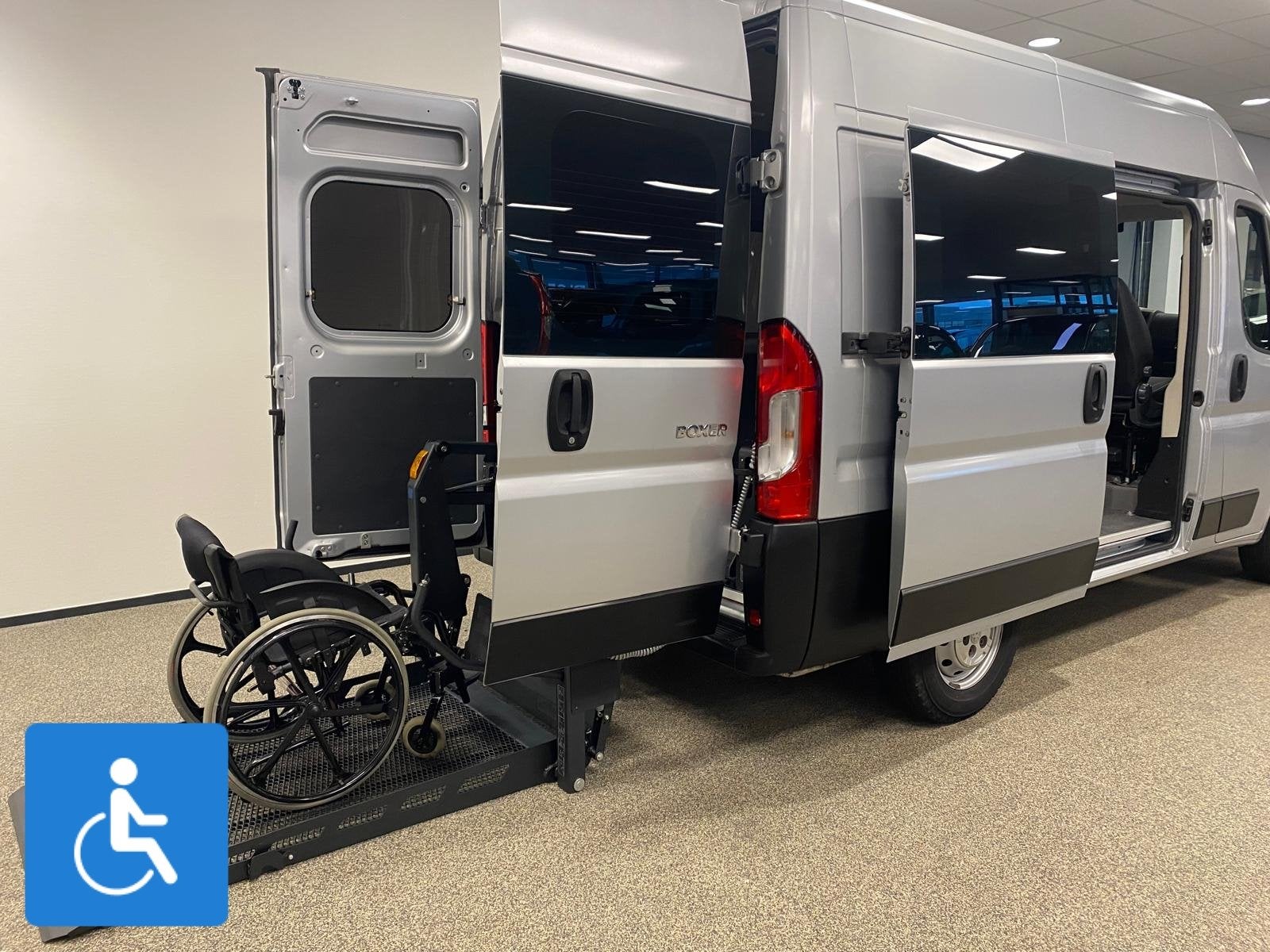 Peugeot Boxer L1H2 Rolstoelbus, 12 maanden, Gebruikt, 4 cilinders, Origineel Nederlands