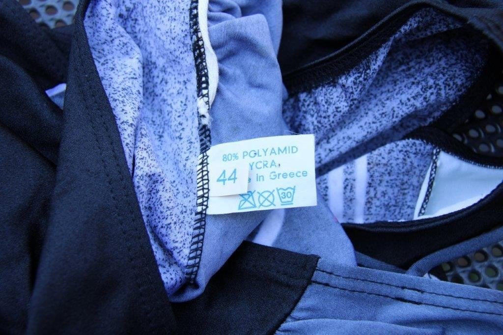 Badpak zwart/ grijs/ rood mt 44 Vaste prijs, Kleding | Dames, Badmode en Zwemkleding, Ophalen of Verzenden, Zo goed als nieuw
