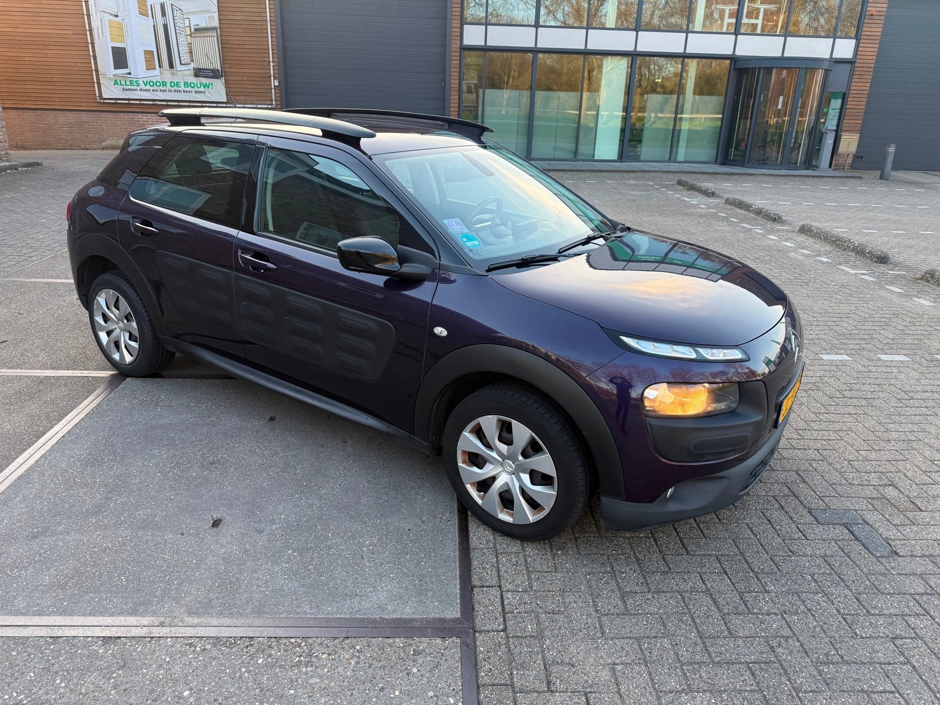 Citroen C4 Cactus 1.2 PureTech Feel )))) MOOI NETTE AUTO ))), Voorwielaandrijving, Gebruikt, 82 pk, Origineel Nederlands