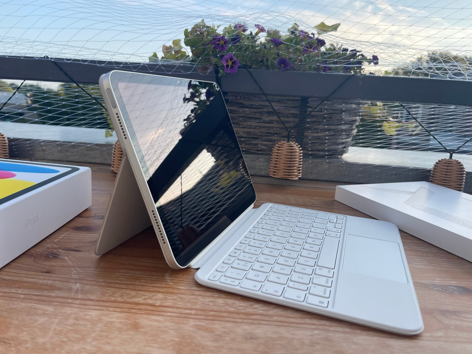 Apple Magic Keyboard Folio voor iPad 10 (Zo goed als nieuw), Computers en Software, Apple iPads, Ophalen of Verzenden, Zo goed als nieuw