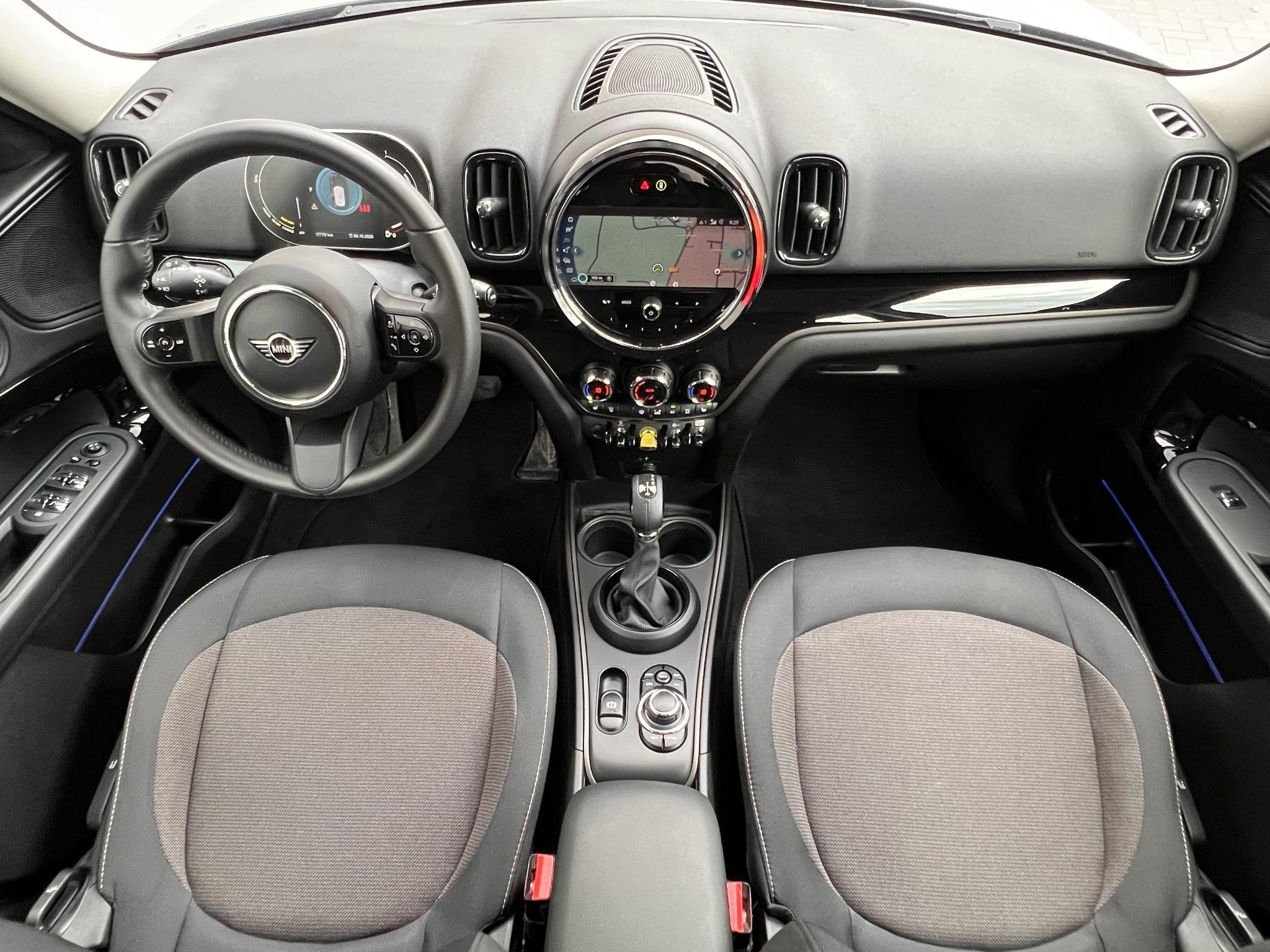 MINI Countryman 1.5 Cooper S E ALL4 ALL4 / Dealer onderhoude, Auto's, Automaat, Dealer onderhouden, Stof, Gebruikt