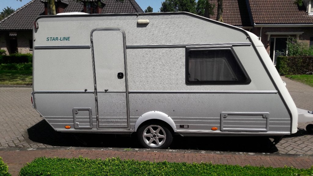 Kip caravan STAR-LINE 41EKL, Rondzit, Tot en met 2, 750 - 1000 kg, Particulier