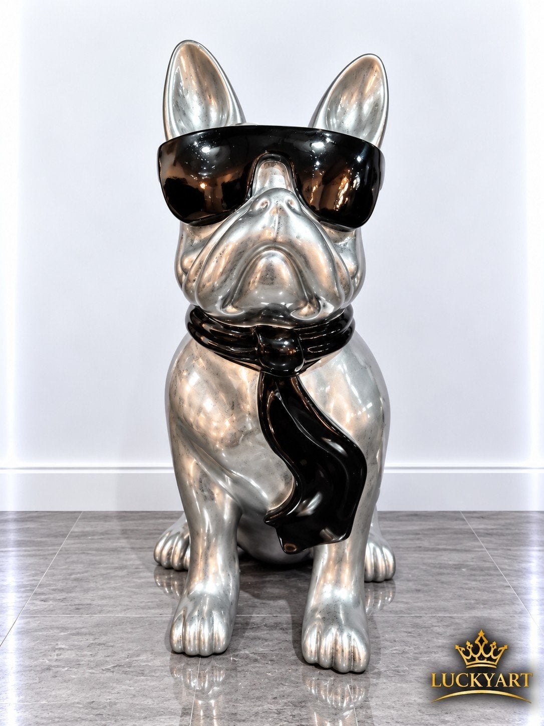 Zittende Hond met Bril 60 cm – Polyester Beeld – €70, Ophalen, Nieuw, Kunststof
