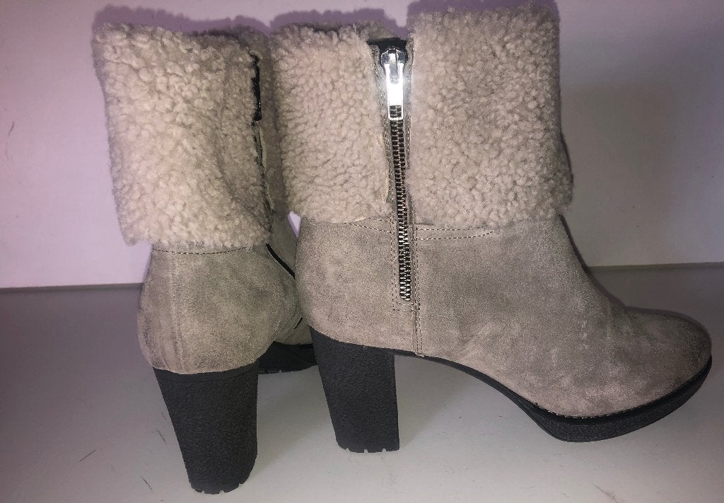 Anna Suede of white leren laarzen mt 40 IZGST, Overige kleuren, Anna, Lage of Enkellaarzen, Ophalen of Verzenden