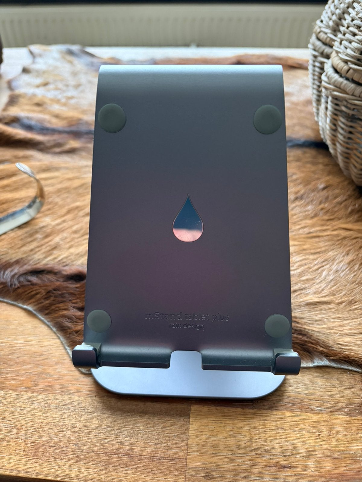 RAIN DESIGN aluminium tablet standaard/houder, Computers en Software, Apple iPads, Zo goed als nieuw, Apple iPad, 10 inch, 64 GB