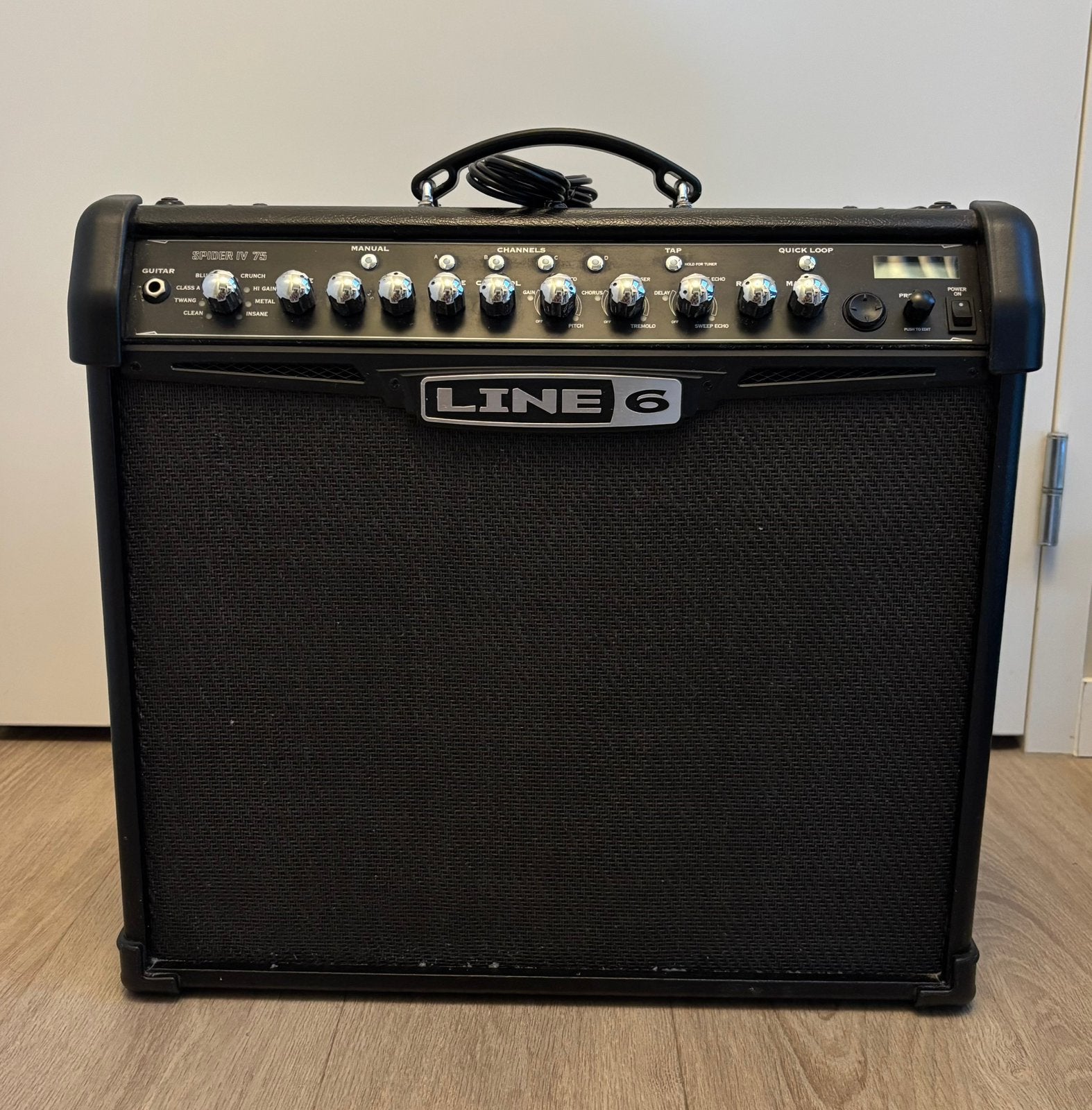 Line 6 Spider IV 75 – 75 Watt gitaarversterker, Muziek en Instrumenten, Ophalen, Zo goed als nieuw, Gitaar, 50 tot 100 watt