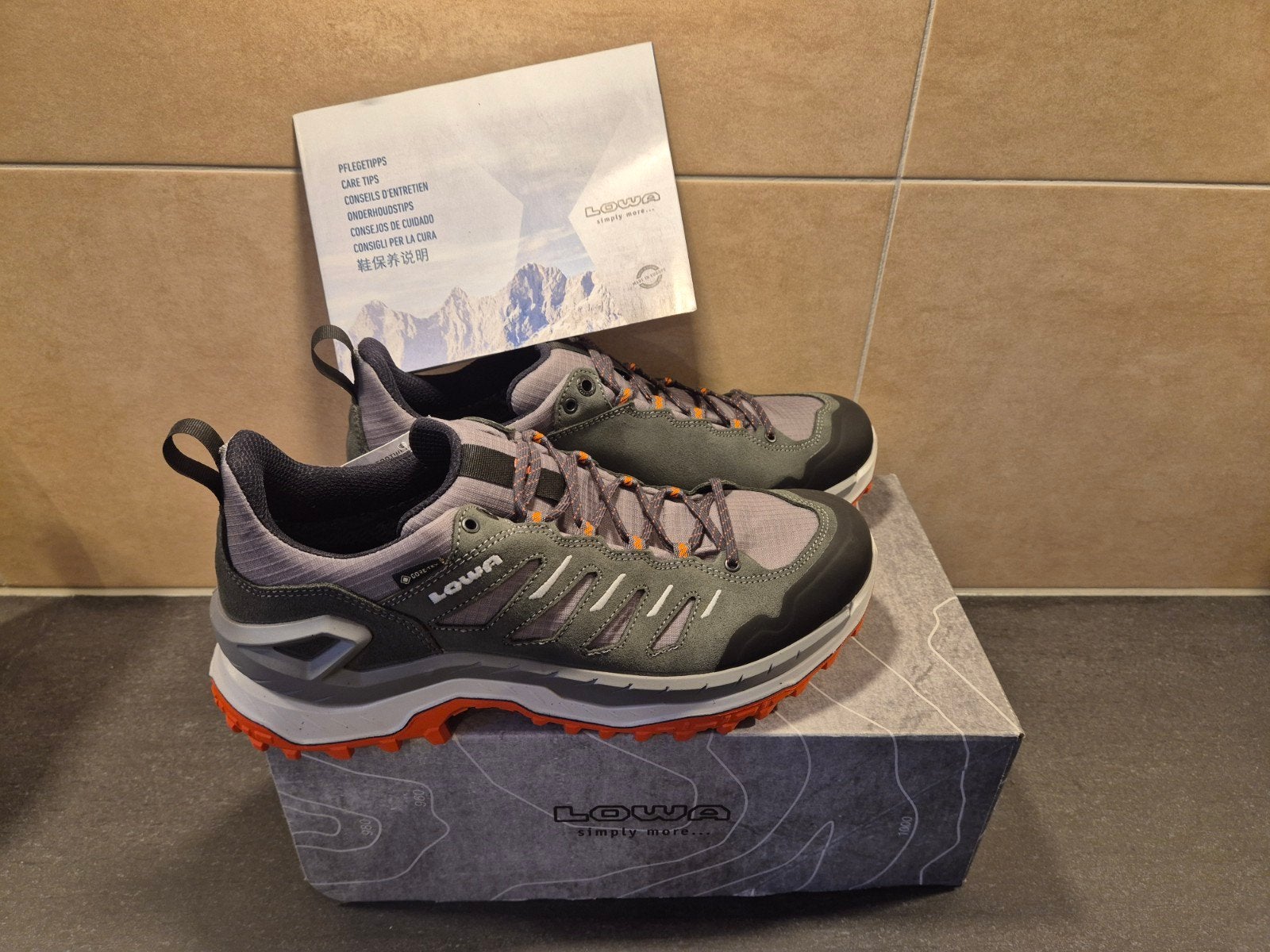 Lowa Innovo GTX Lo maat 44.5 nieuw heren, Ophalen of Verzenden, Nieuw, Schoenen