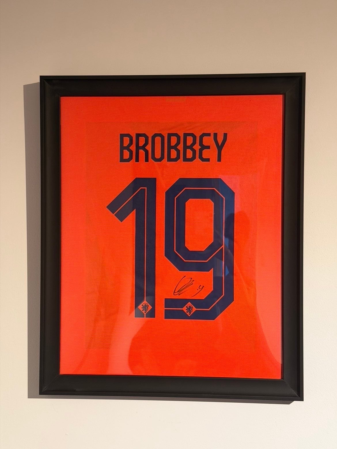 Gesigneerd Brobbey Oranje Shirt - Ingelijst, Ophalen of Verzenden, Nieuw, Overige binnenlandse clubs, Shirt