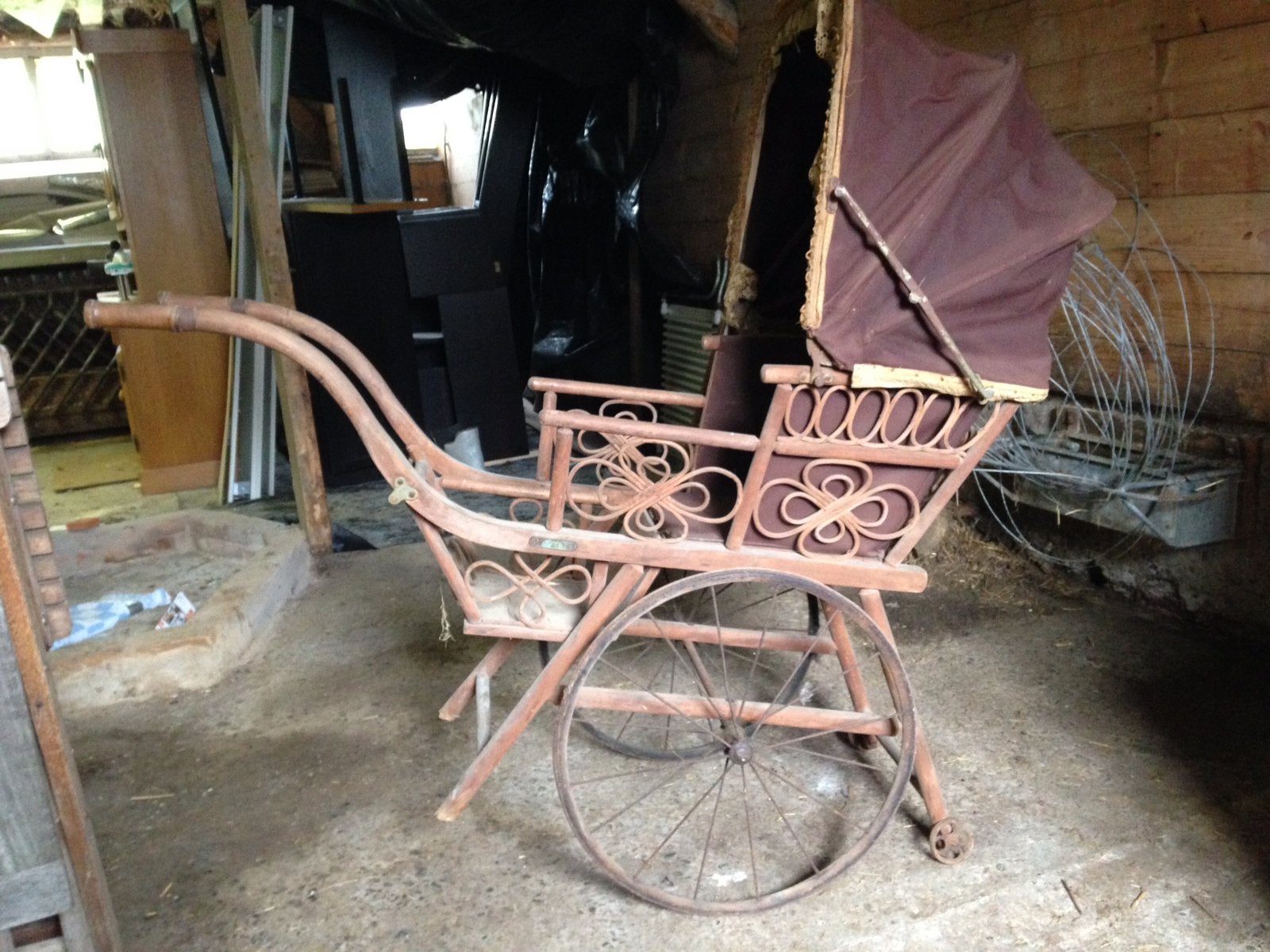 Antieke kinderwagen - t.e.a.b., Antiek en Kunst, Ophalen