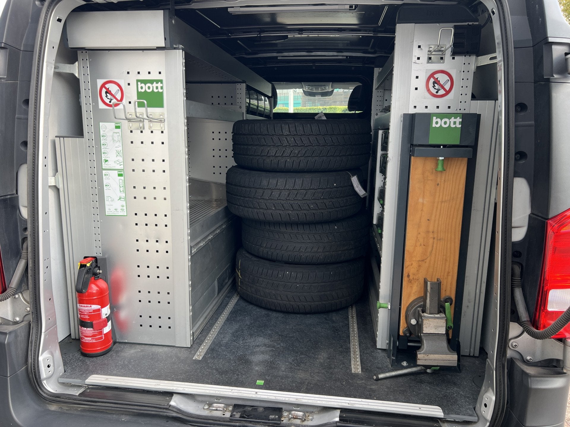 Mercedes-Benz Vito 114 CDI L3 Nieuwstaat/Bott Inrichting, Auto's, Automaat, Dealer onderhouden, Gebruikt, 4 cilinders