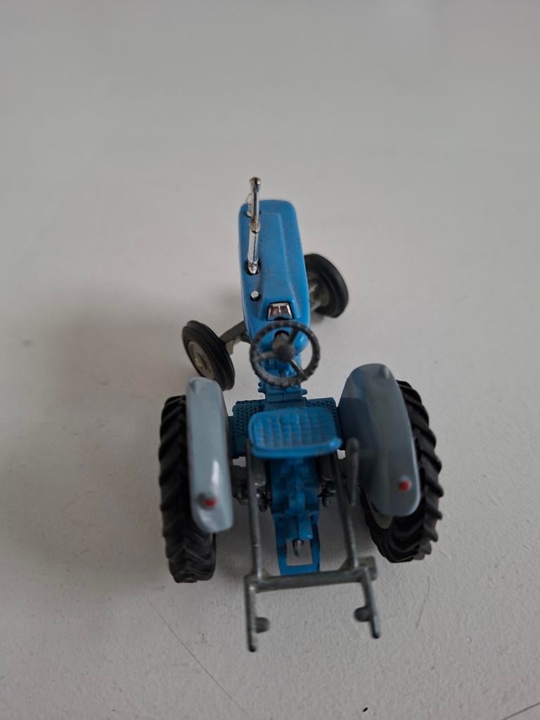Blauwe Ford Tractor Miniatuurmodel corgi toys, Hobby en Vrije tijd, Ophalen of Verzenden, Gebruikt, Overige typen, Overige merken