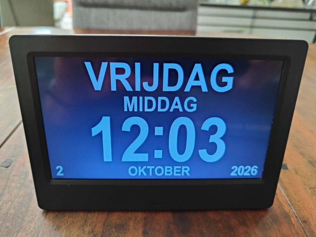 Chillsy digitale ouderen kalenderklok 7 inch, Kalenderfunctie, Ophalen of Verzenden, Zo goed als nieuw, Staande klok