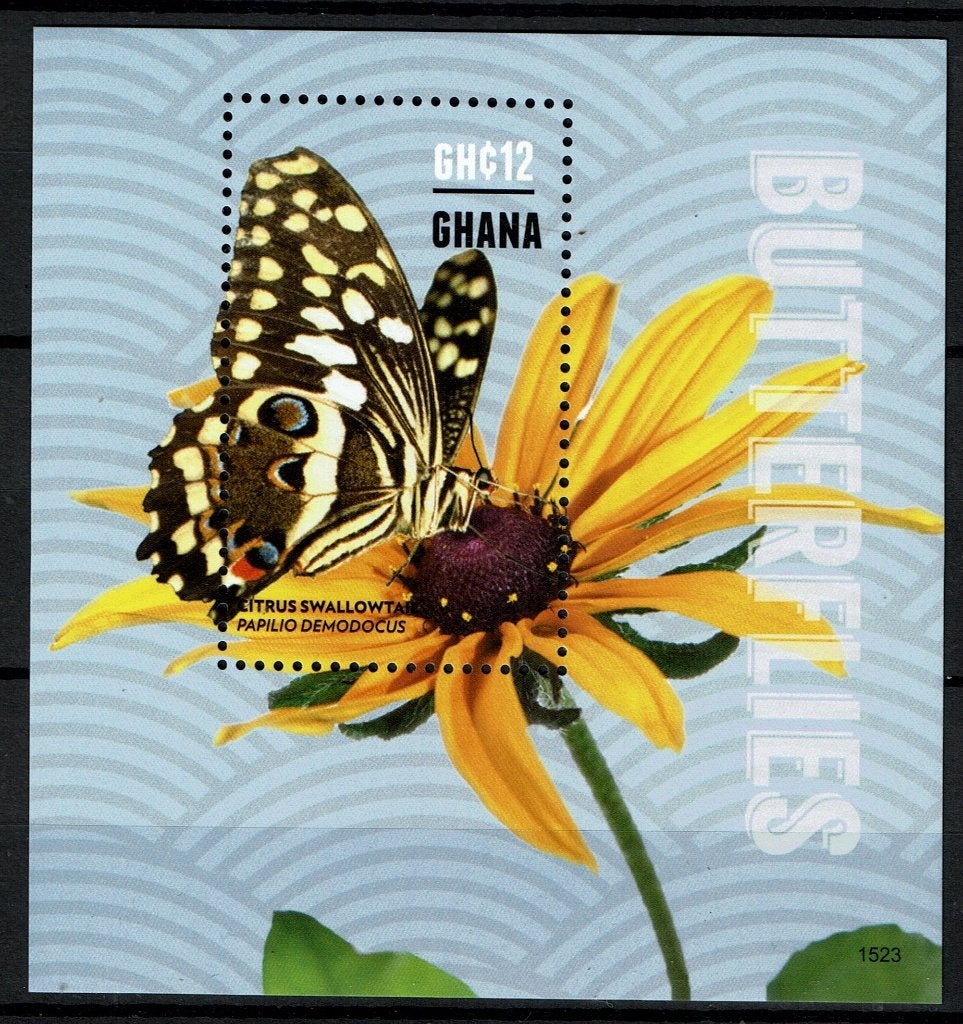 GHANA 2015 PF BLOK VLINDERS BUTTERFLIES INSECTEN BLOEMEN 4, Ophalen of Verzenden, Postfris, Dier of Natuur