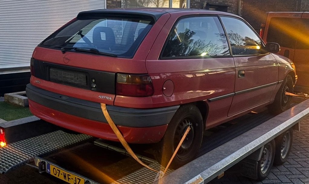 Opel astra f interieur/onderdelen, Ophalen, Opel