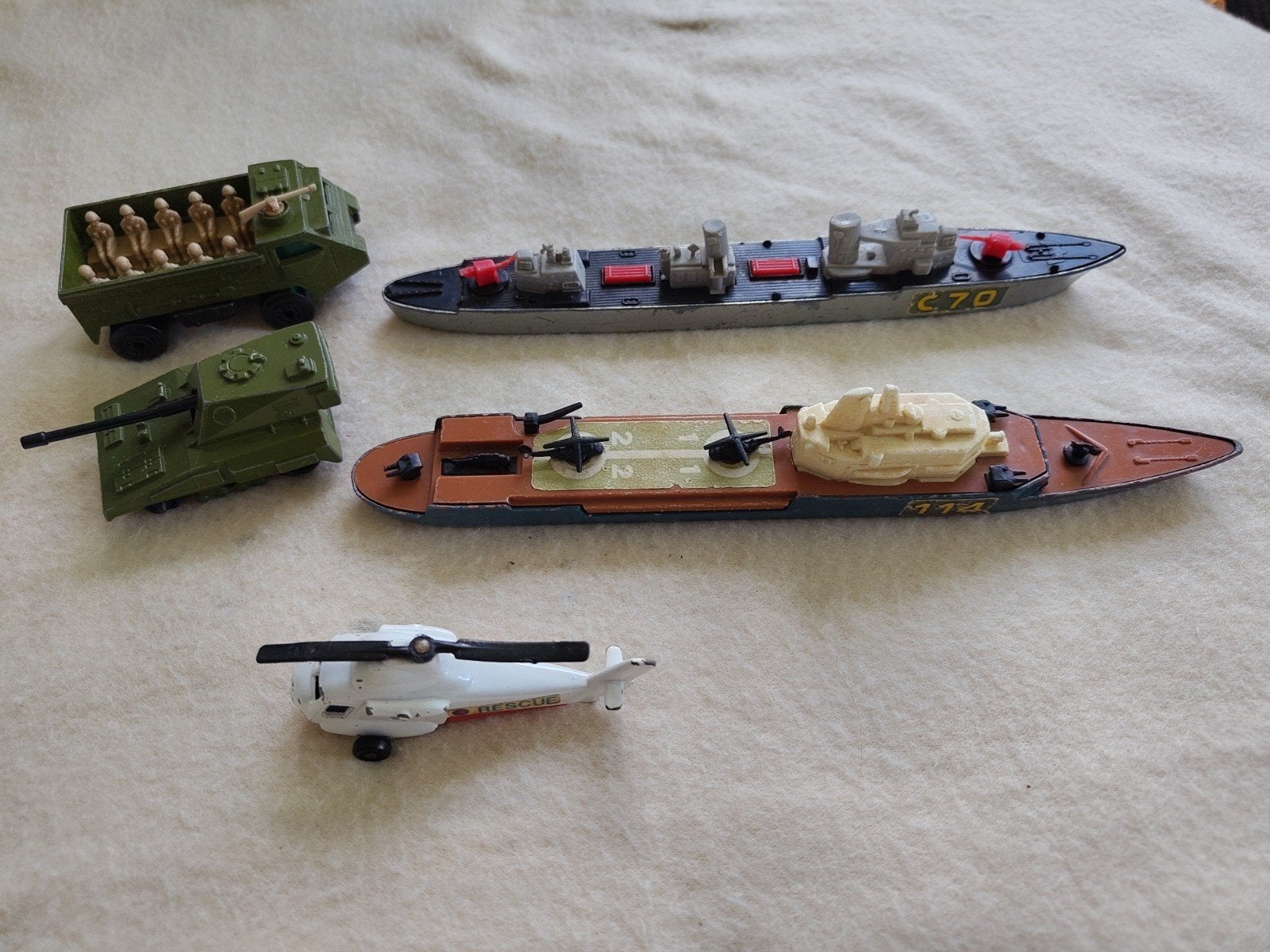 Militaire voertuigen en zeeschepen Matchbox, Ophalen of Verzenden