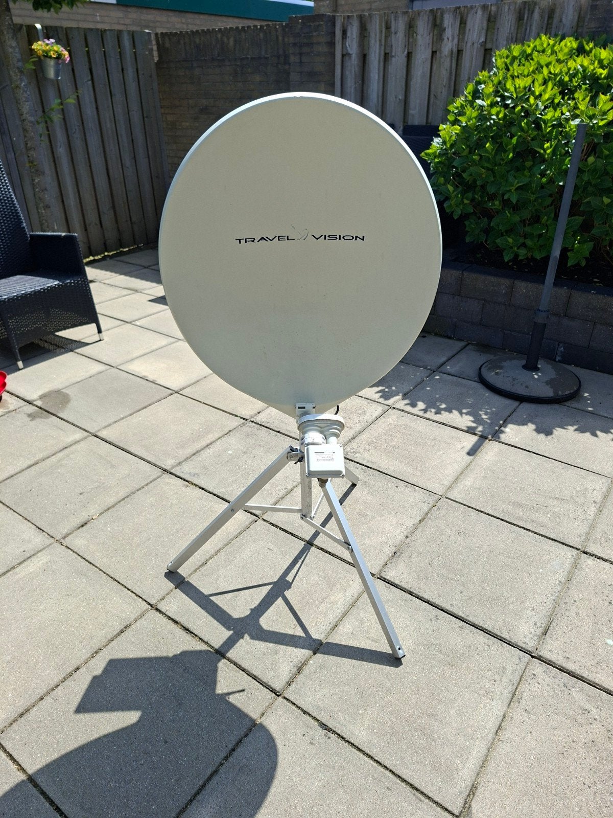 Travel Vision R6-DUO Satelliet Schotel met Statief, Ophalen, Gebruikt, (Schotel)antenne, Overige merken