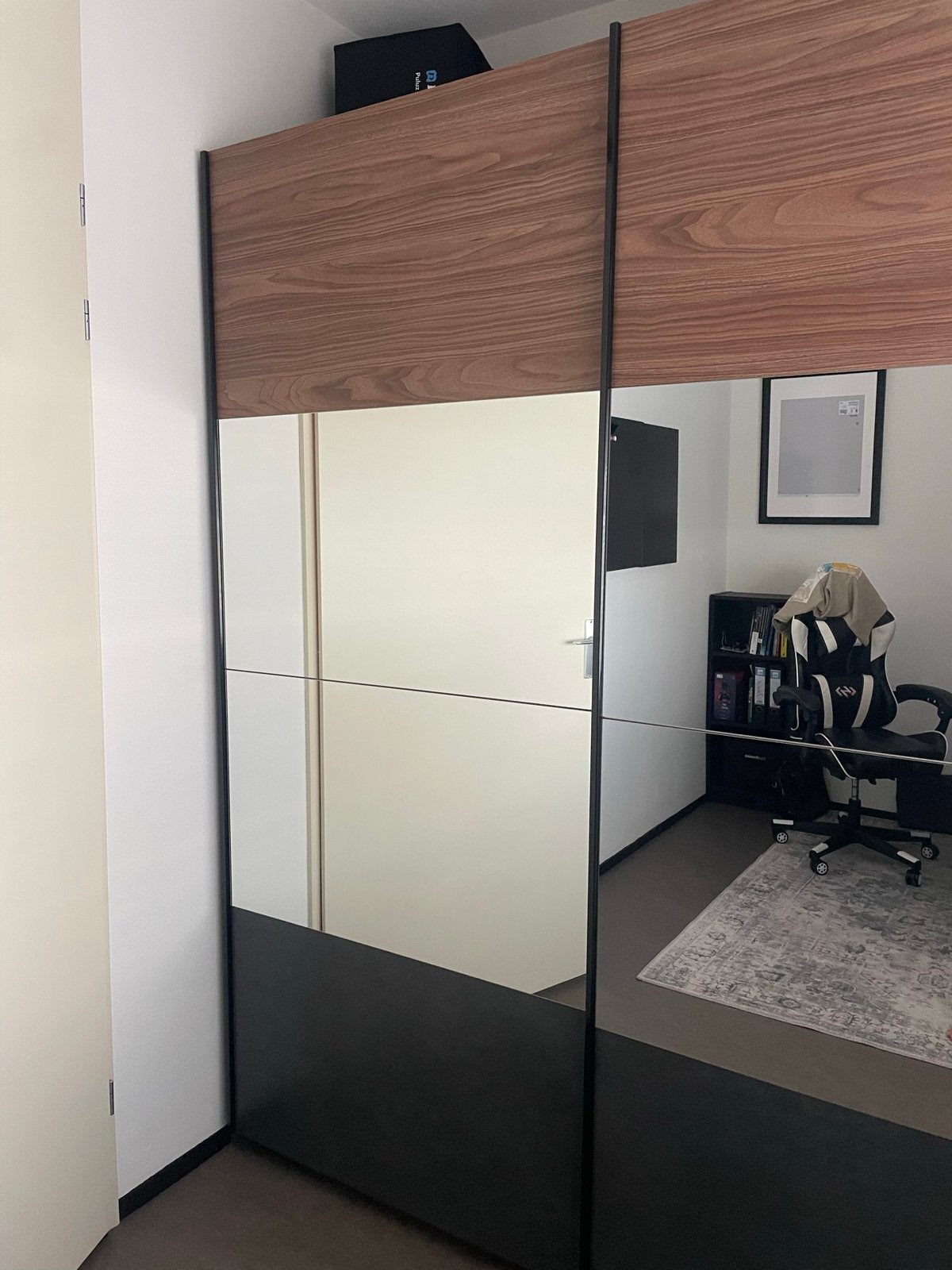 Stevige grote kledingkast met spiegel schuifdeuren, Ophalen, Met deur(en), 200 cm of meer, Zo goed als nieuw