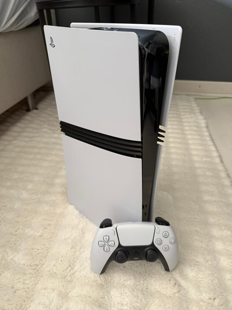 PlayStation 5 pro 2TB, Spelcomputers en Games, Spelcomputers | Sony PlayStation 5, Ophalen of Verzenden, Zo goed als nieuw