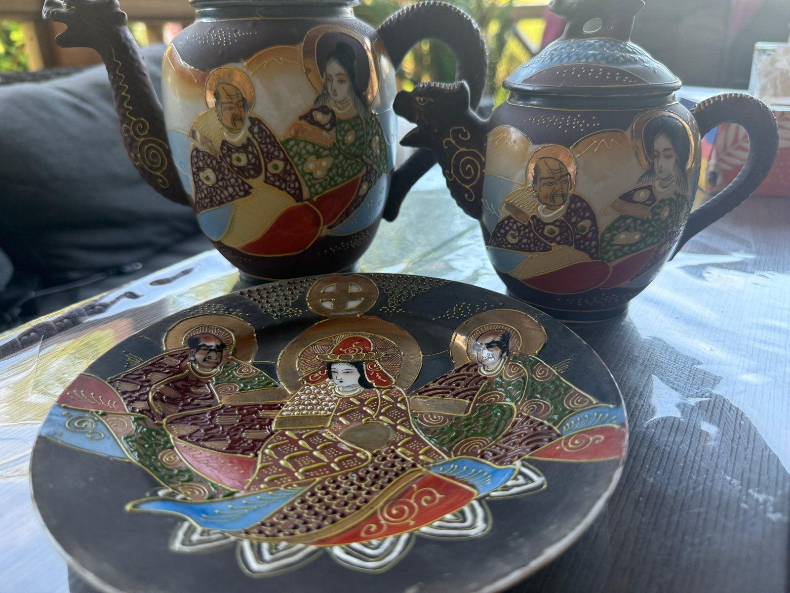 Antieke Japanse Satsuma theeset met draken en figuren, Ophalen of Verzenden