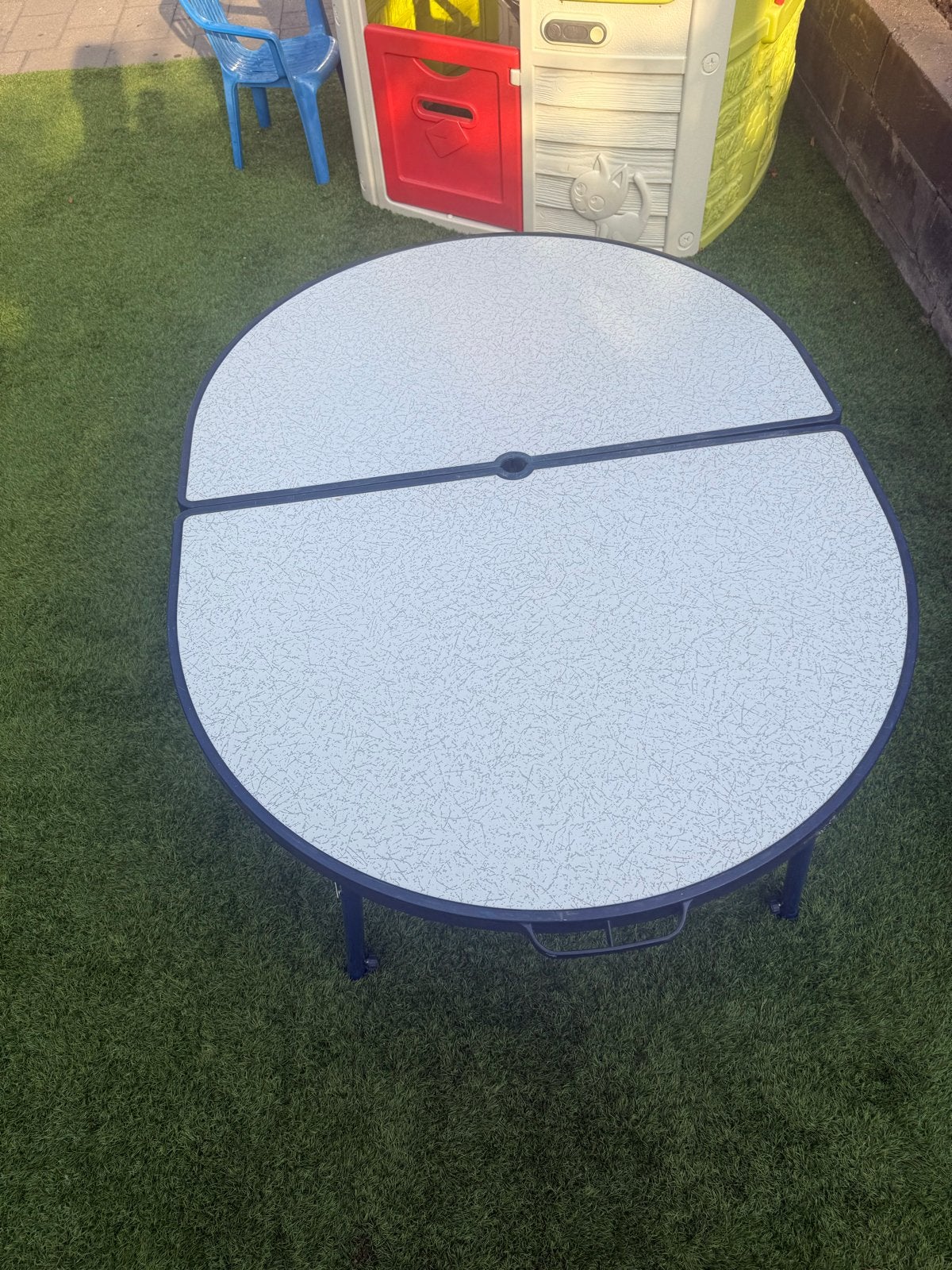 Crespo campingtafel - Handig dubbel inklapbaar, Caravans en Kamperen, Kampeermeubelen, Ophalen of Verzenden, Gebruikt, Campingtafel